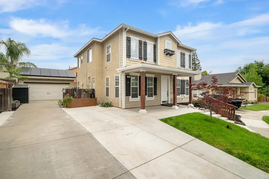 323 Nutcrest Court, Oakdale, CA 95361 - #3
