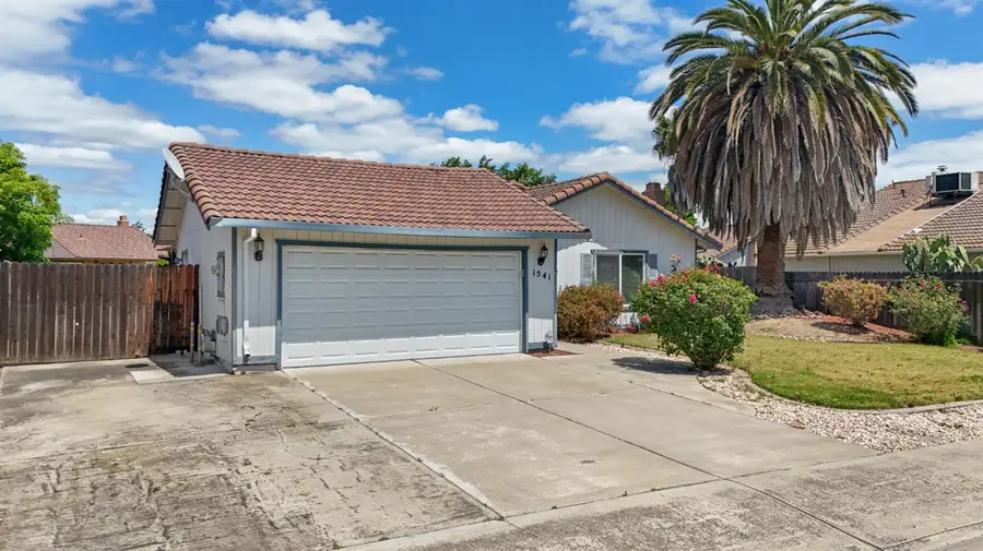1541 W Kavanagh Avenue, Tracy, CA 95376 - #2