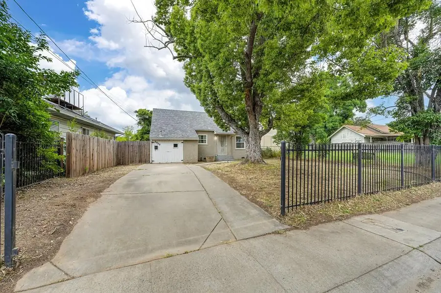 3952 28th Street, Sacramento, CA 95820 - #3