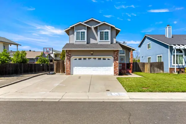 150 Creekside Circle, Sacramento, CA 95823