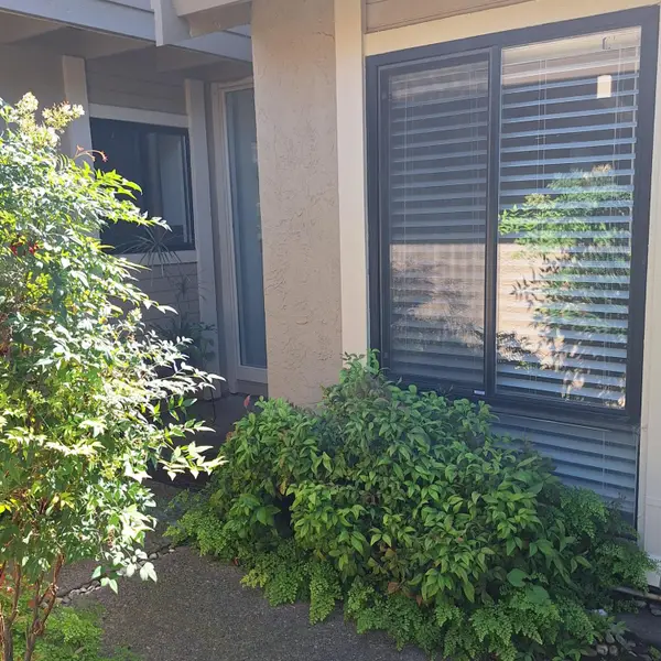 5080 Village Oaks Drive, Rocklin, CA 95677