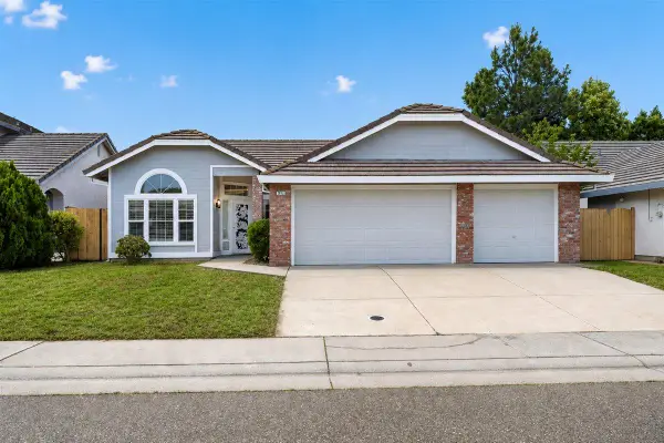 7973 Keith Winney Circle, Sacramento, CA 95829