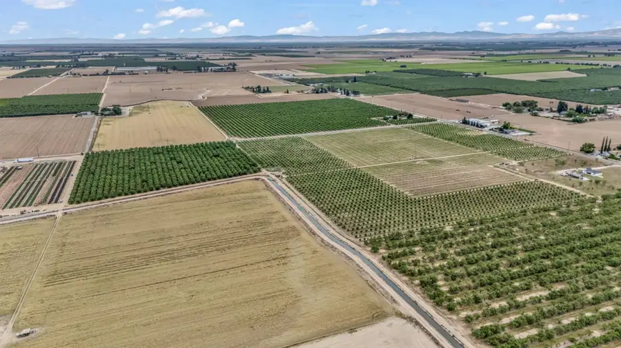 0 14706 Peach Avenue, Livingston, CA 95334 - #3