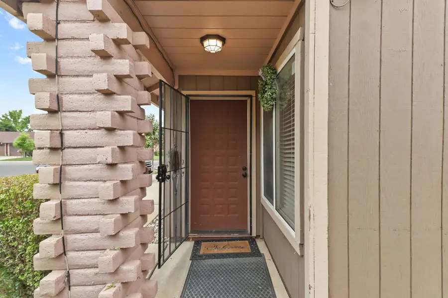 7803 Orchard Woods Circle, Sacramento, CA 95828 - #2