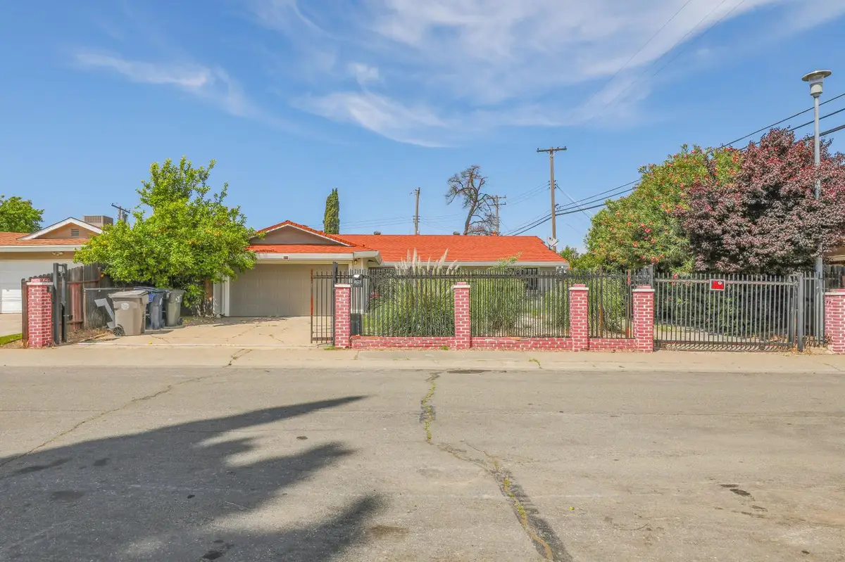 2065 Niantic Way, Sacramento, CA 95822 - #1