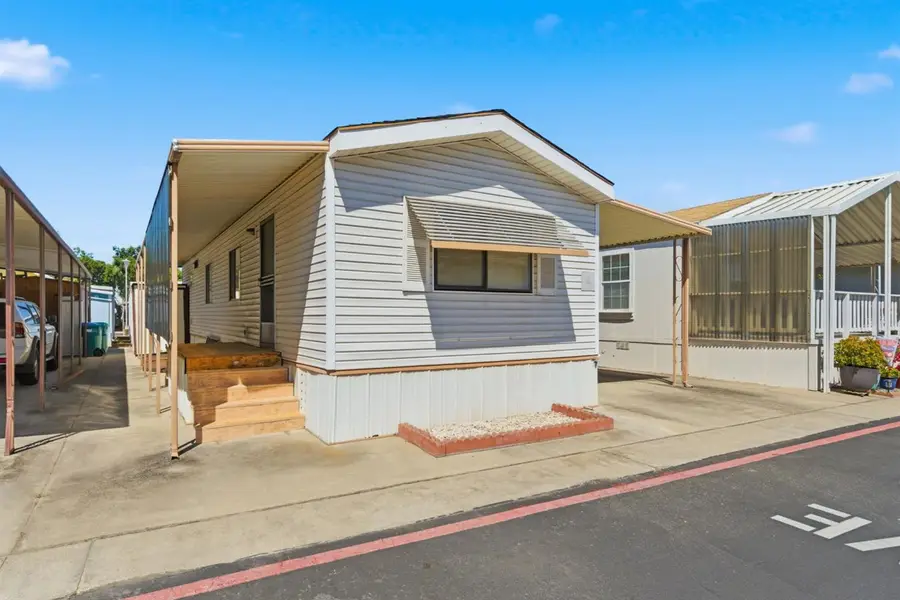 471 Almond Drive #4, Lodi, CA 95240 - #2