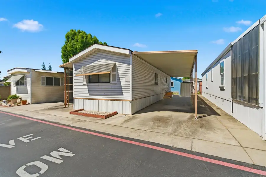 471 Almond Drive #4, Lodi, CA 95240 - #3