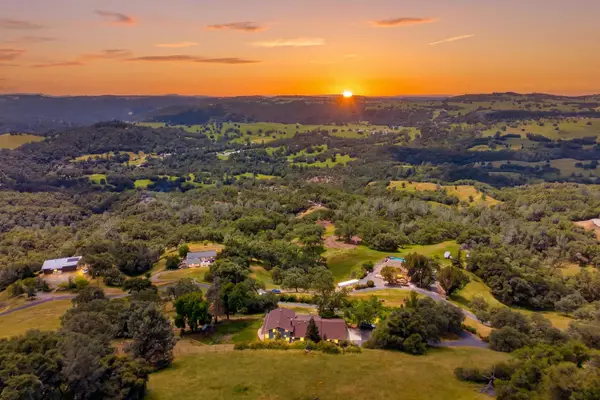 8950 W Butte Mountain Lane, Jackson, CA 95642