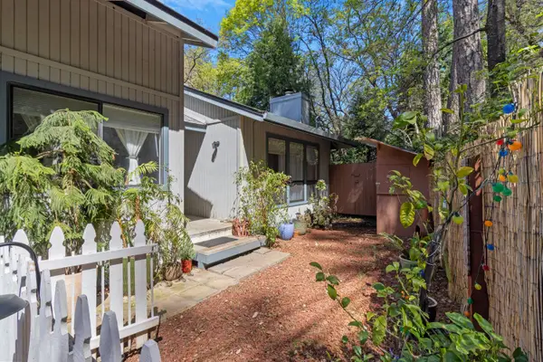 10450 Alta Sierra Drive, Grass Valley, CA 95949