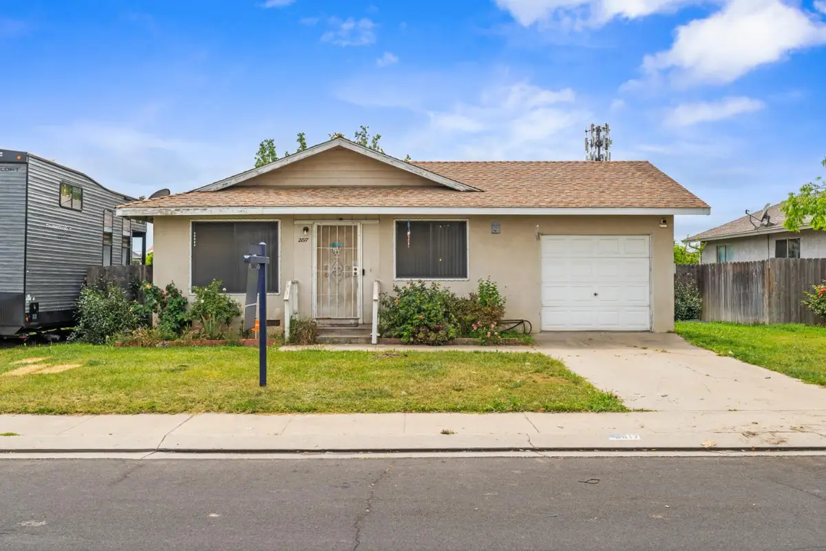 2817 5th Street, Hughson, CA 95326 - #1