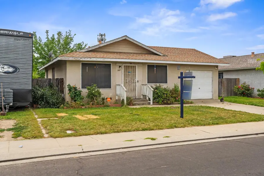 2817 5th Street, Hughson, CA 95326 - #3