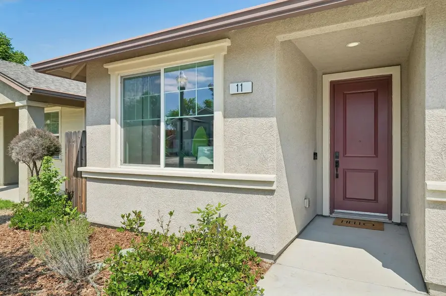 11 Conquest Court, Sacramento, CA 95817 - #2