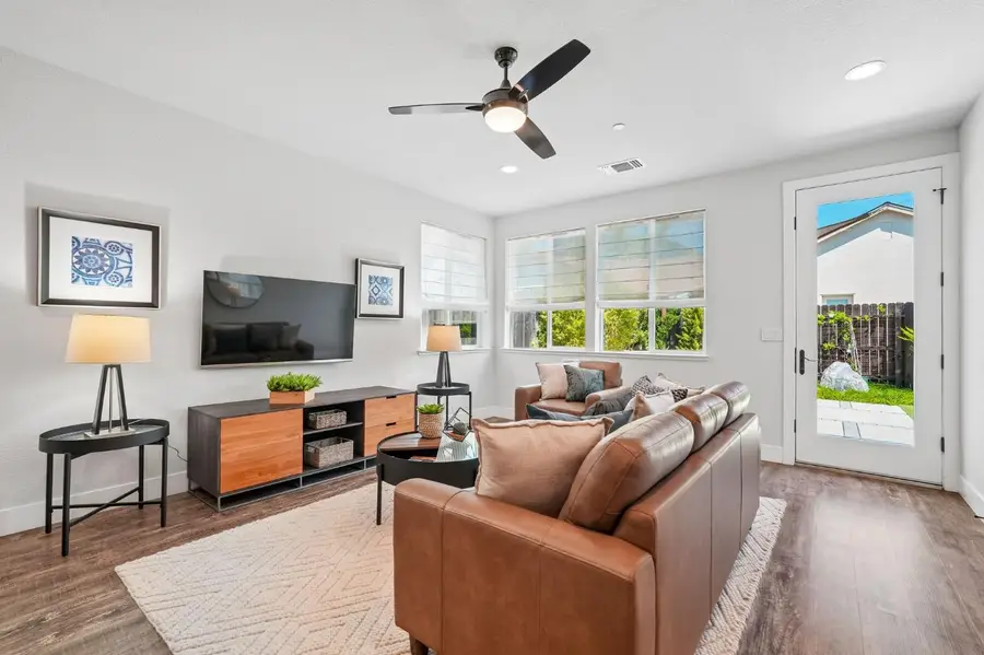 11 Conquest Court, Sacramento, CA 95817 - #3