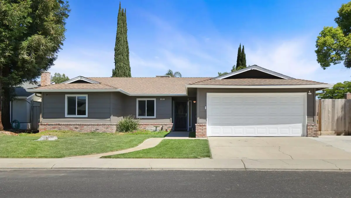825 Buckingham Drive, Manteca, CA 95336 - #1