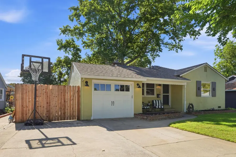 2821 Herbert Way, Sacramento, CA 95821 - #3