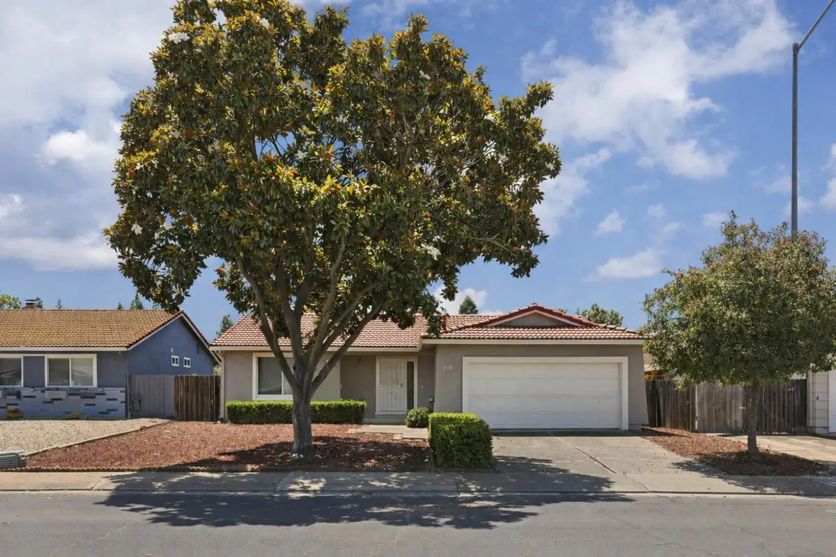 1118 Fallbrook Drive, Stockton, CA 95210 - #1