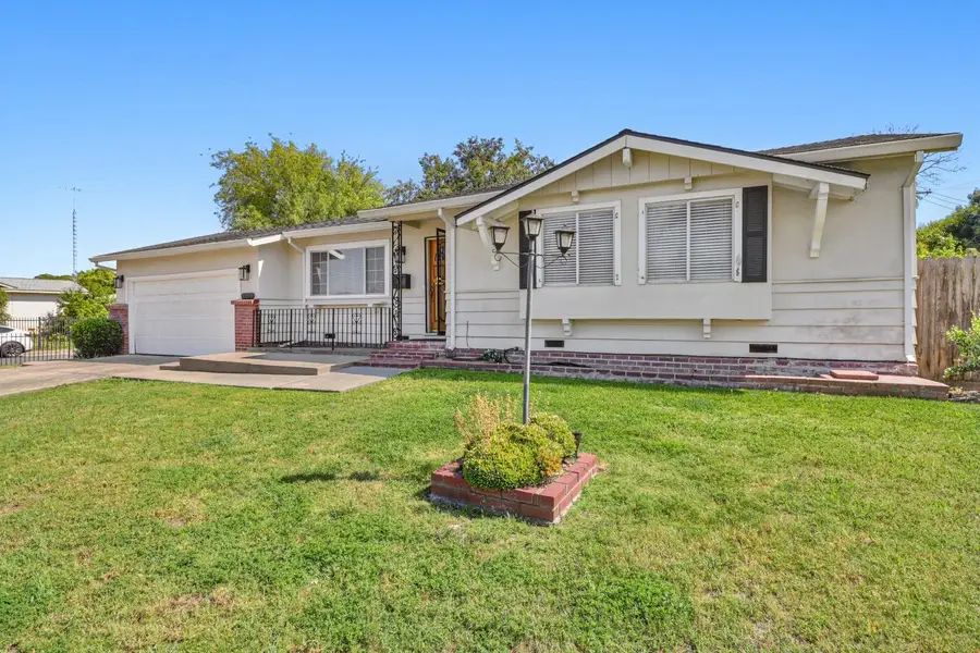 2154 Meadowglen Avenue, Sacramento, CA 95832 - #2
