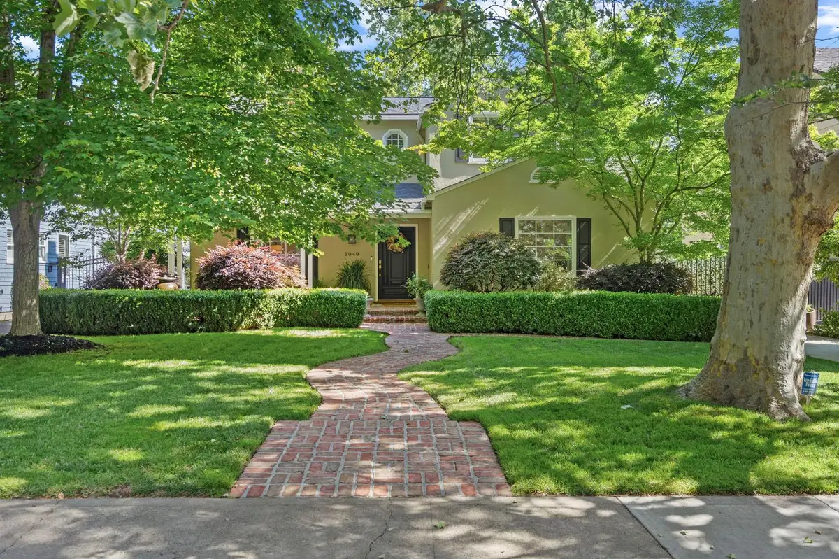 1049 11th Avenue, Sacramento, CA 95818 - #1