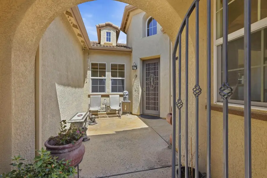 6817 Vilamoura Way, Elk Grove, CA 95757 - #2
