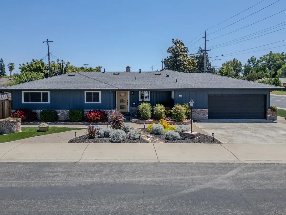 1000 Lakewood Drive, Lodi, CA 95240 - #1
