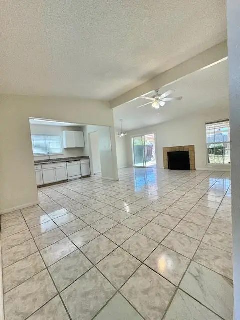 8204 Essen Way, Sacramento, CA 95823 - #3
