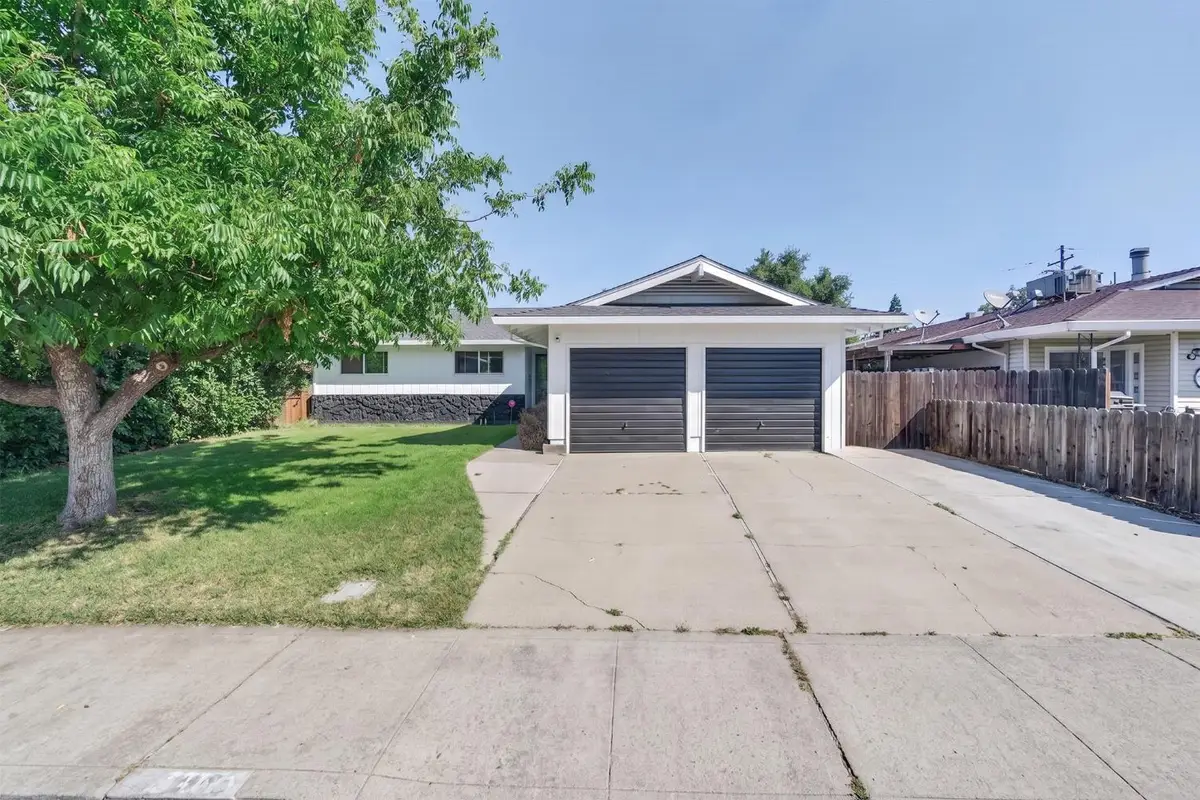 3011 De Ovan Avenue, Stockton, CA 95204 - #1