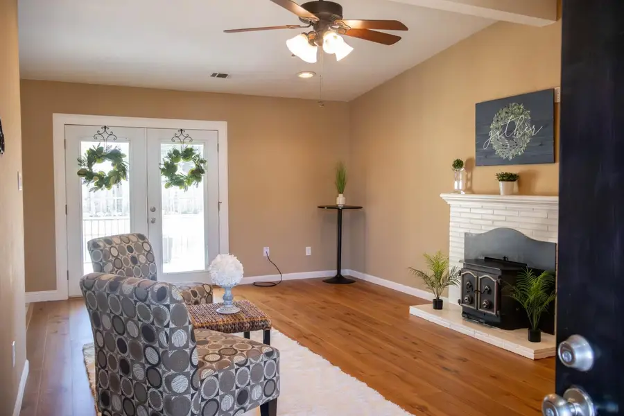 852 Daisy Avenue, Lodi, CA 95240 - #3