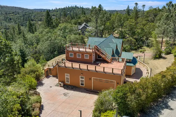 12455 Hallwood Place, Grass Valley, CA 95949