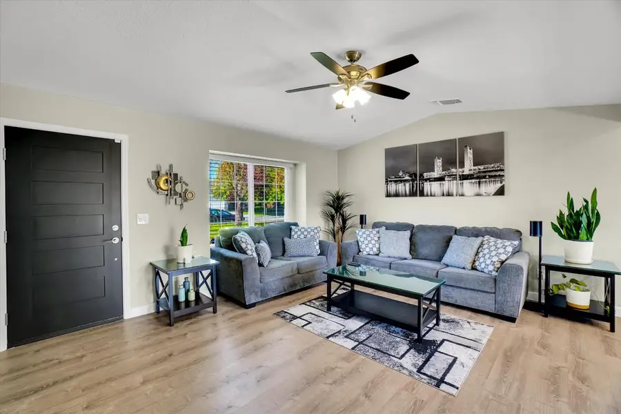 23 Dempster Court, Sacramento, CA 95823 - #3