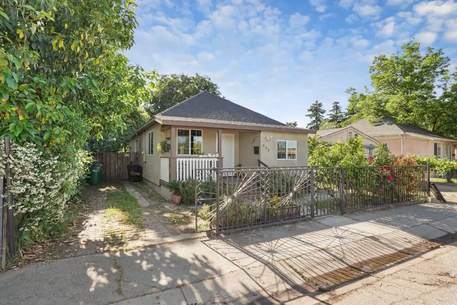223 Rush Street, Lodi, CA 95240 - #2