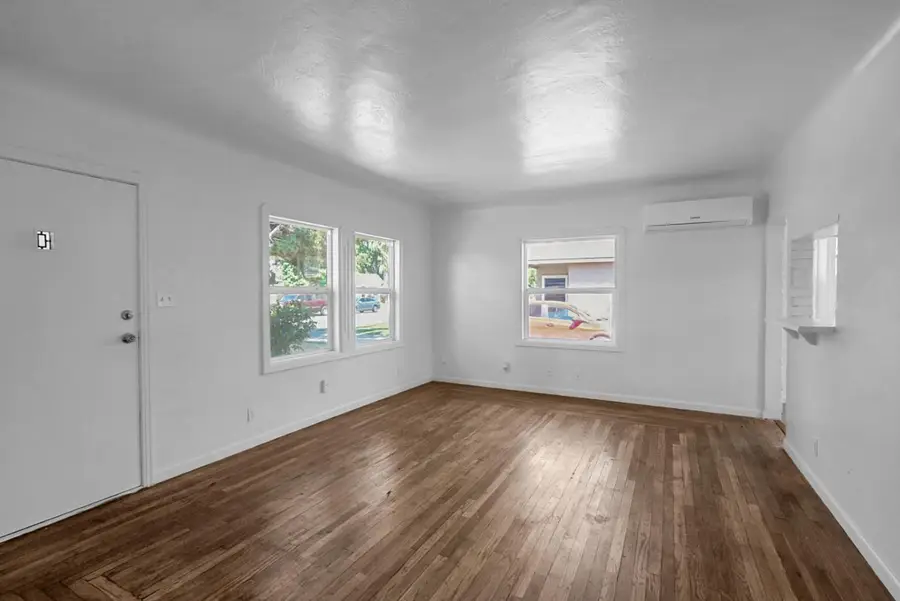 594 Park Street, Turlock, CA 95380 - #3