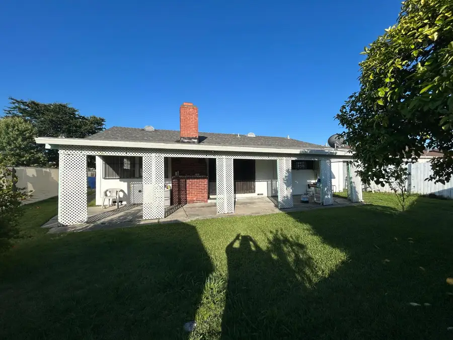 7564 29th Street, Sacramento, CA 95822 - #3