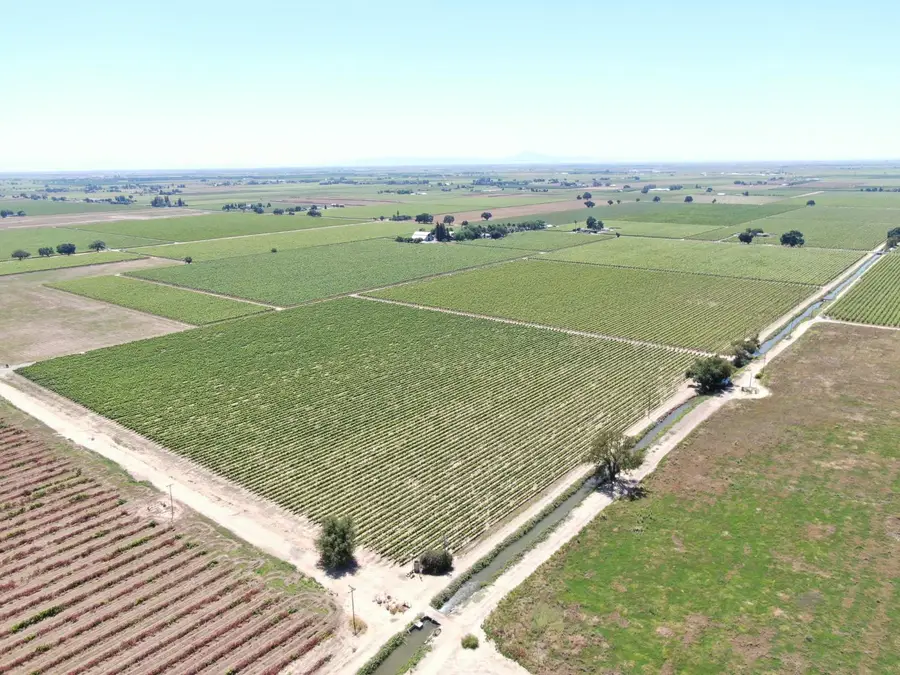 20860 N Devries Road, Lodi, CA 95242 - #2