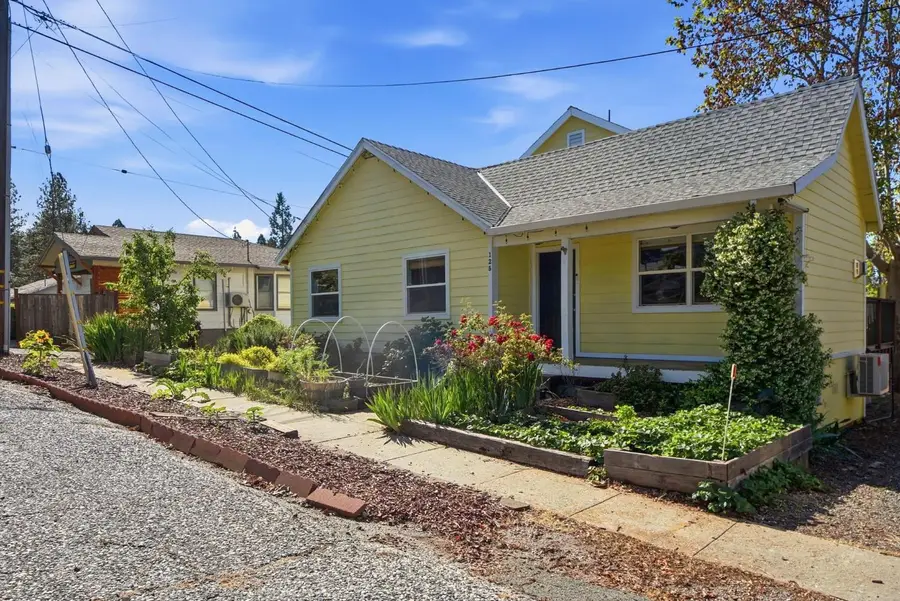 125 E Oak Street, Colfax, CA 95713 - #3