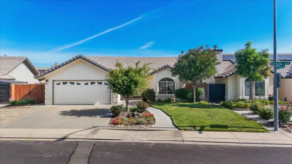 1795 Brookside Drive, Manteca, CA 95336