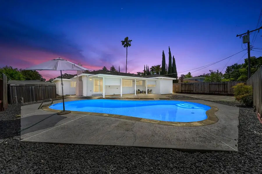 7284 Farm Dale Way, Sacramento, CA 95831 - #2