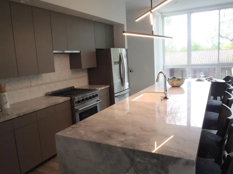 1824 5th Street, Sacramento, CA 95811 - #2