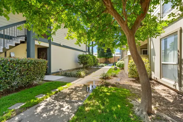 7283 Florin Mall Drive #12, Sacramento, CA 95823