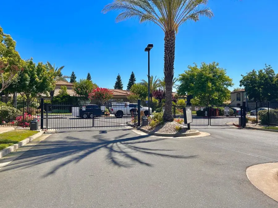 4200 E Commerce Way #1813, Sacramento, CA 95834 - #2