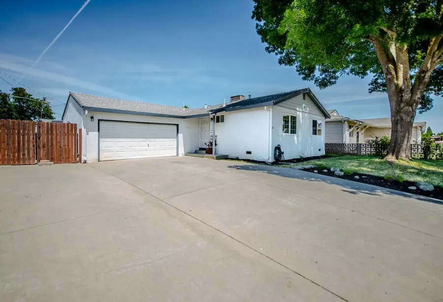 140 Lassen Place, Woodland, CA 95695 - #2