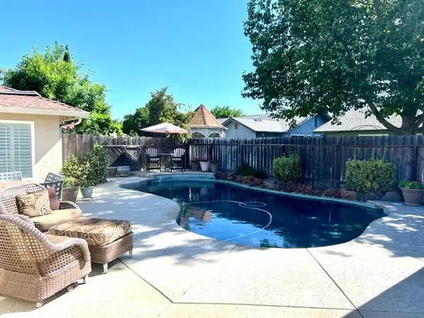 1826 Reisling Drive, Lodi, CA 95240