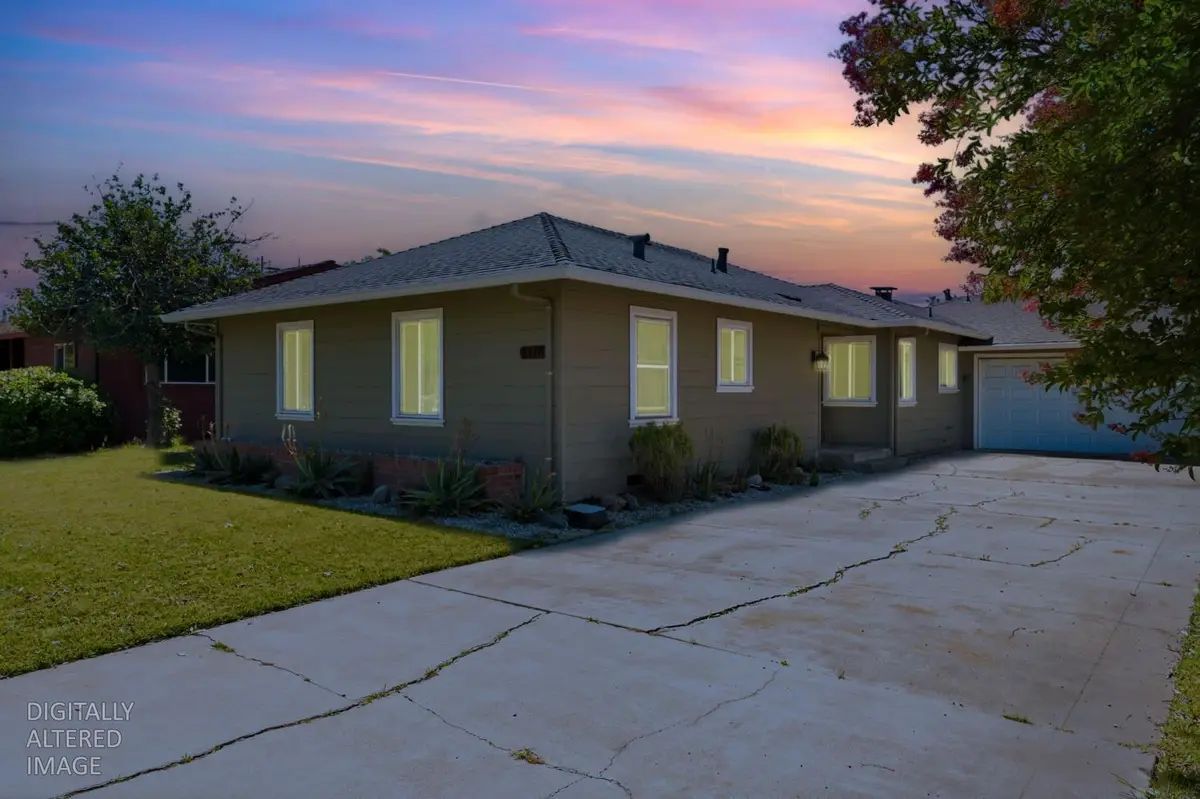 1176 W Mendocino Avenue, Stockton, CA 95204 - #1