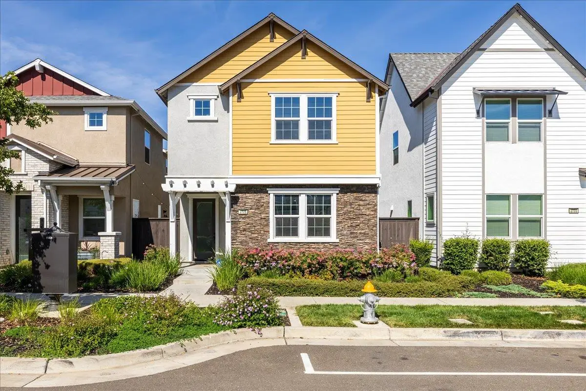 2725 N Cove Drive, Sacramento, CA 95833 - #1