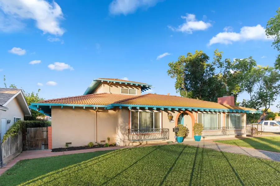 201 N 7th Street, Patterson, CA 95363 - #2