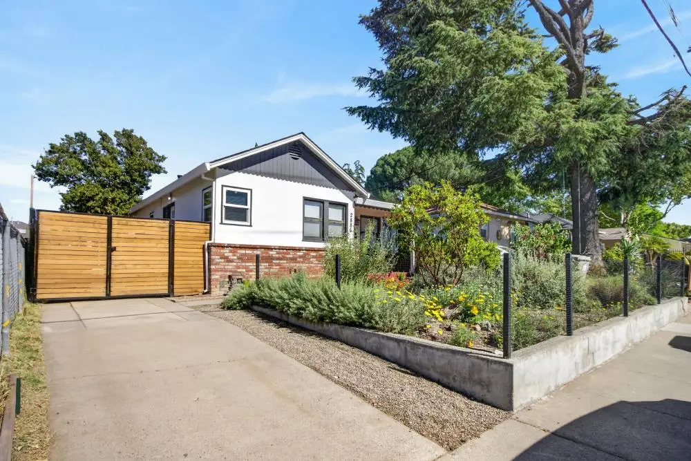 2886 Belden Street, Sacramento, CA 95815 - #1