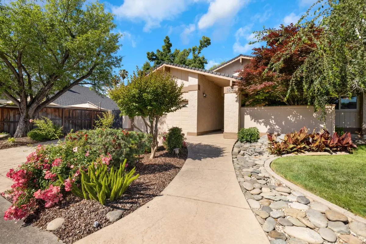 3260 Mission Way, Rocklin, CA 95677 - #1