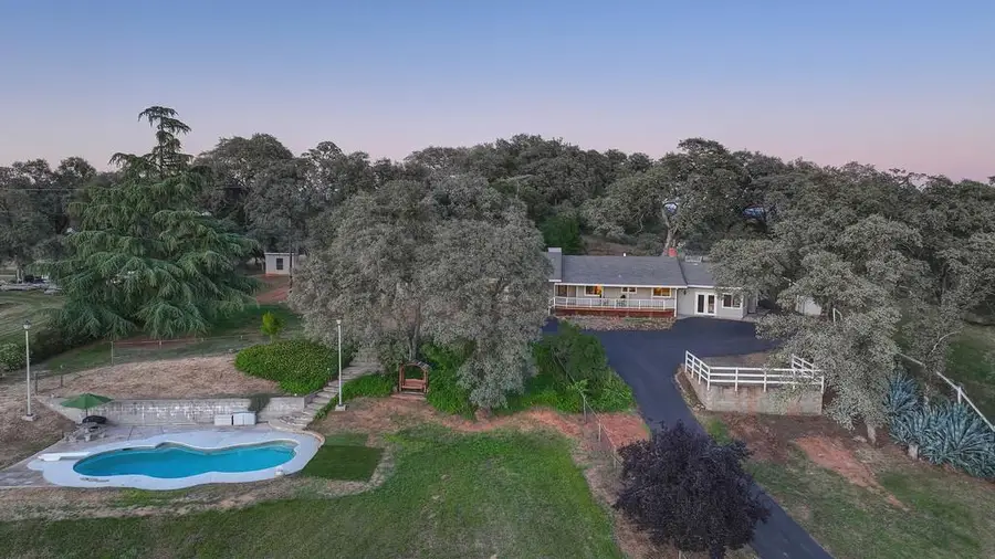 4956 Bell Road, Auburn, CA 95602 - #2