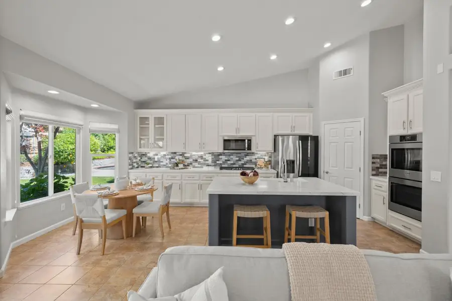 396 Caldarella Circle, Roseville, CA 95678 - #3