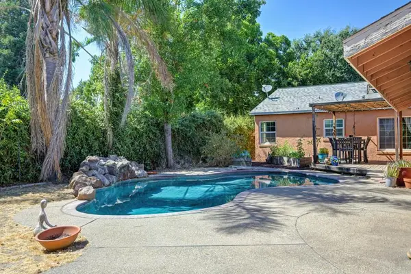 8928 Truman Street, Elk Grove, CA 95624