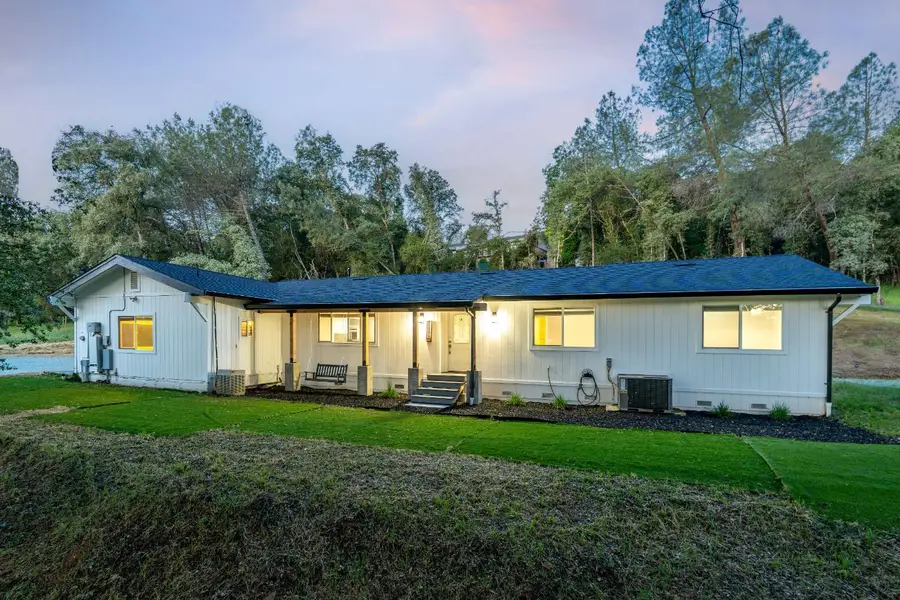 11196 Pleasant Valley Road, Penn Valley, CA 95946 - #2